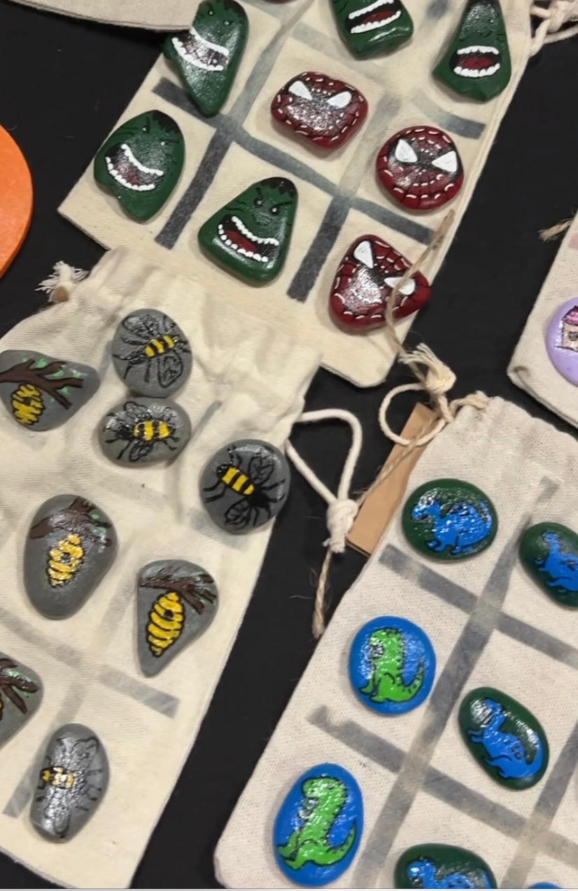 Custom Tic Tac Toe/naughts and crossed