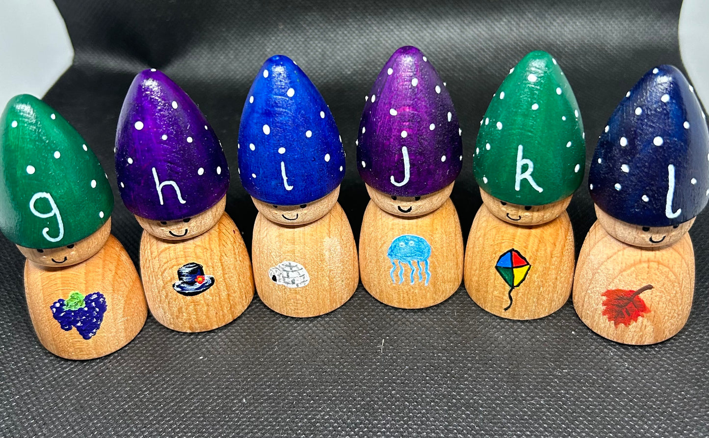 Alphabet gnomes and names