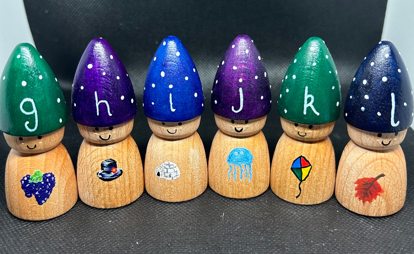 Alphabet gnomes and names