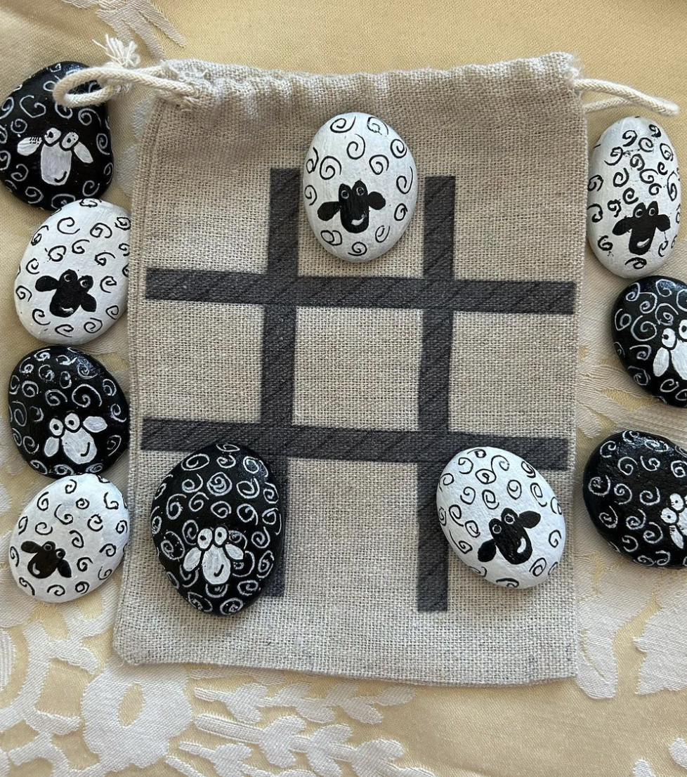 Custom Tic Tac Toe/naughts and crossed
