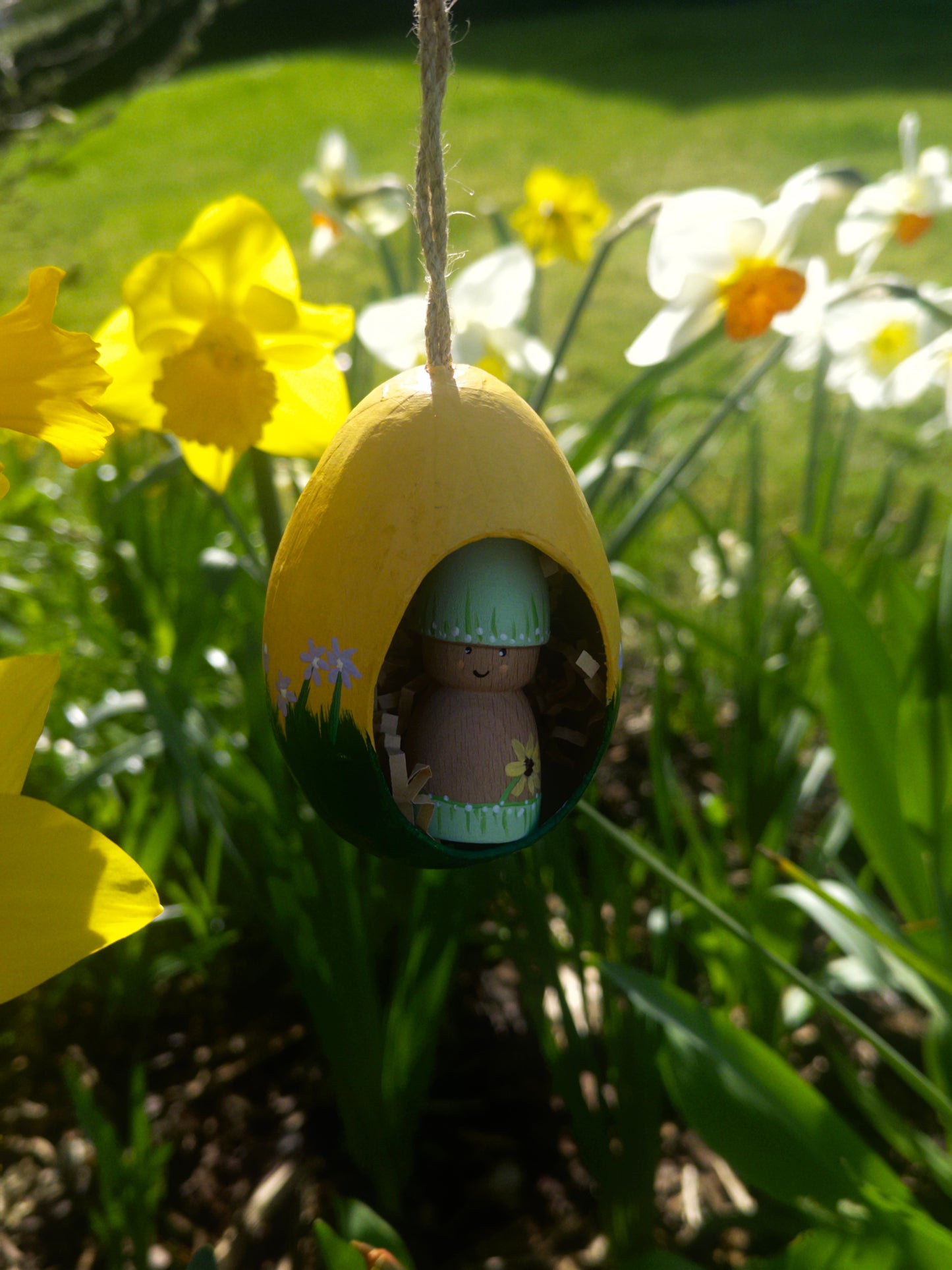 'Peg pal' Easter bunny's